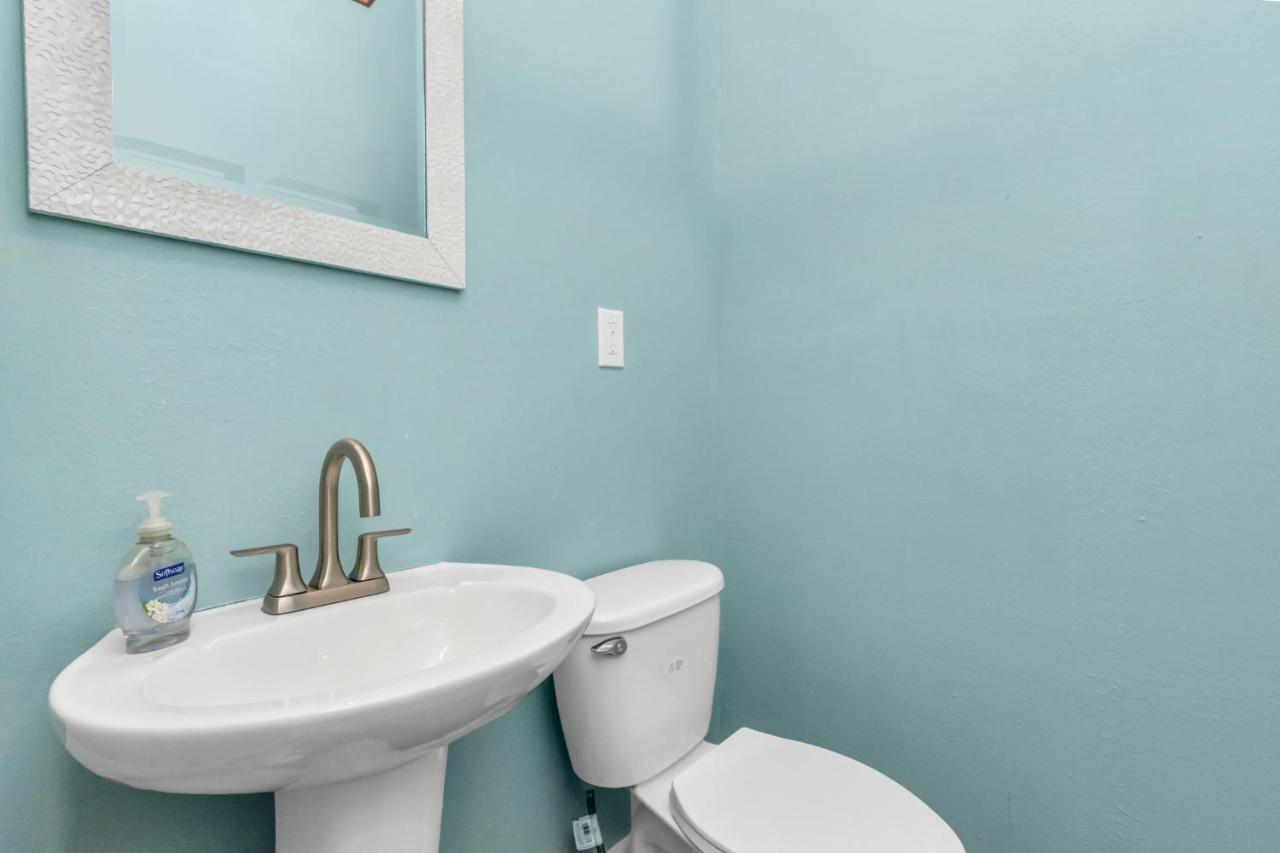 Cozy Historic Galveston House-8 Min Walk To Beach! المظهر الخارجي الصورة
