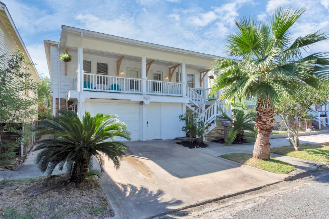 Cozy Historic Galveston House-8 Min Walk To Beach! المظهر الخارجي الصورة