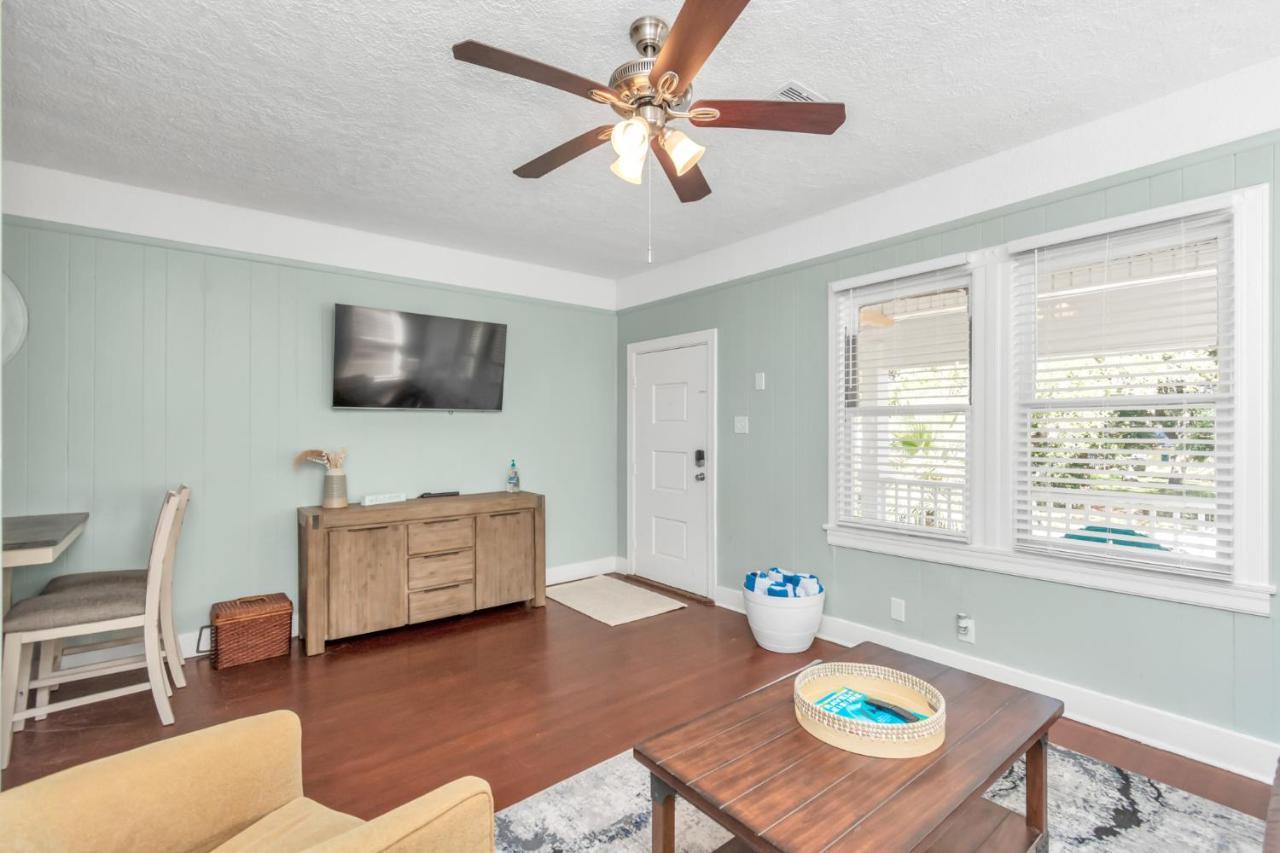 Cozy Historic Galveston House-8 Min Walk To Beach! المظهر الخارجي الصورة