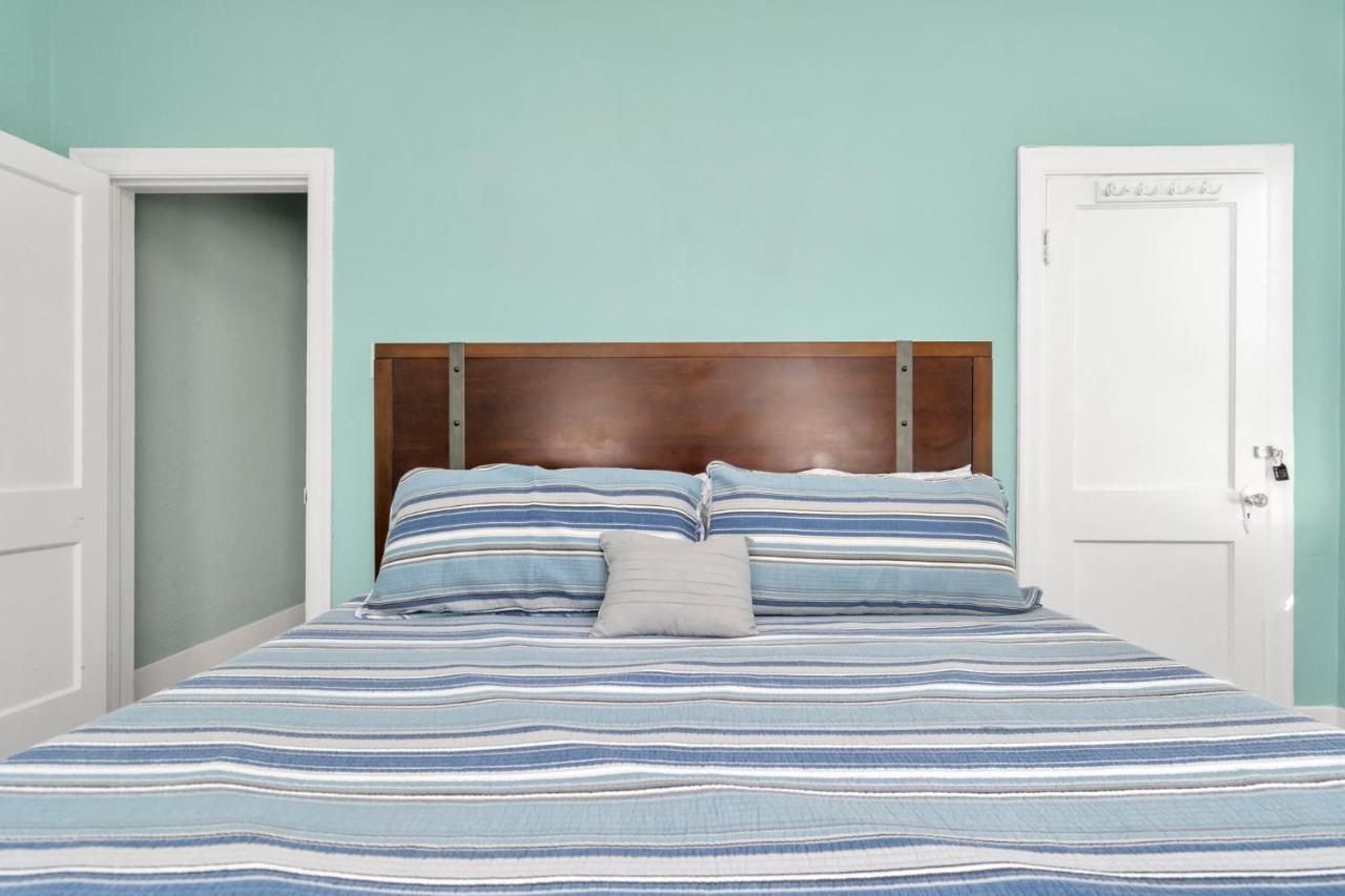 Cozy Historic Galveston House-8 Min Walk To Beach! المظهر الخارجي الصورة