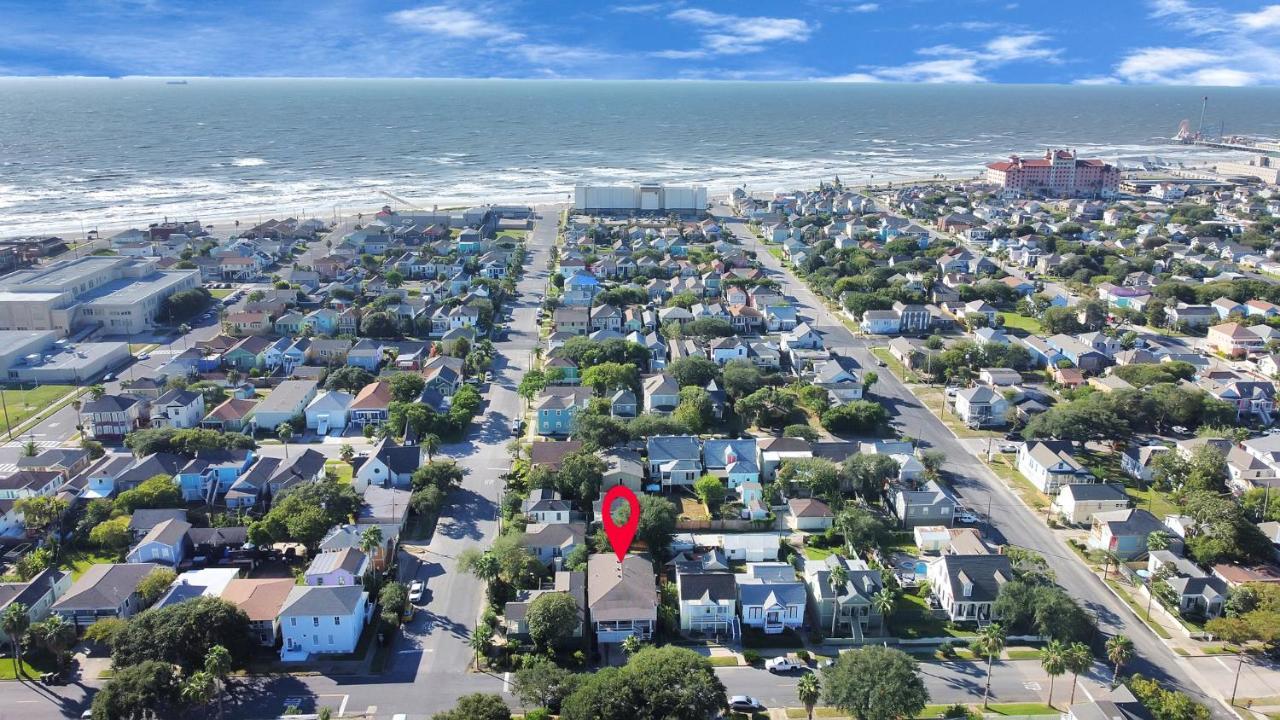 Cozy Historic Galveston House-8 Min Walk To Beach! المظهر الخارجي الصورة